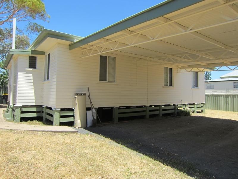 1B Bagot Street, Dalby QLD 4405