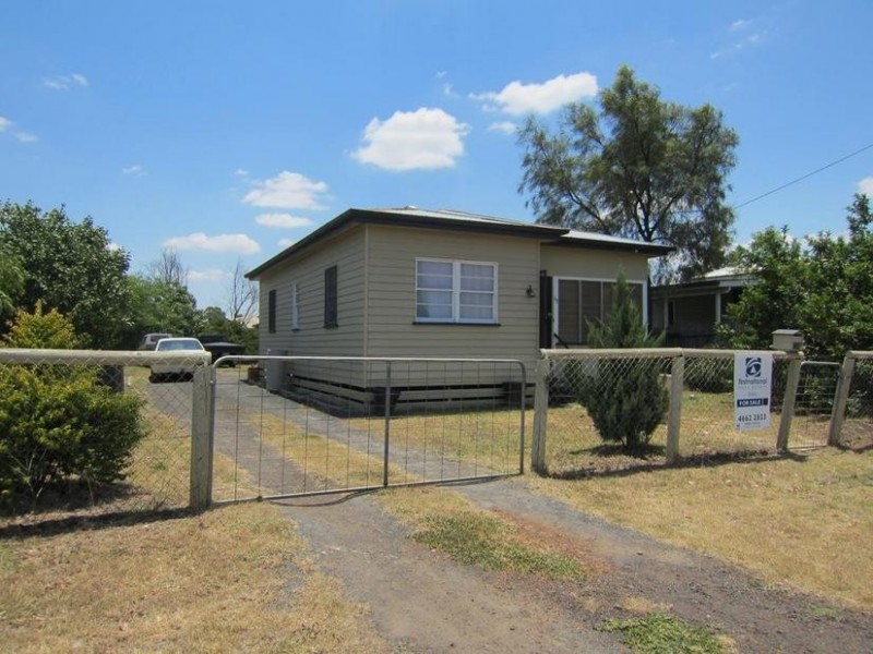 142 Condamine Street, Dalby QLD 4405