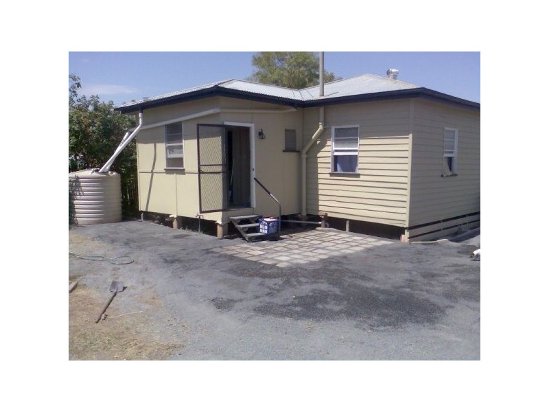 142 Condamine Street, Dalby QLD 4405