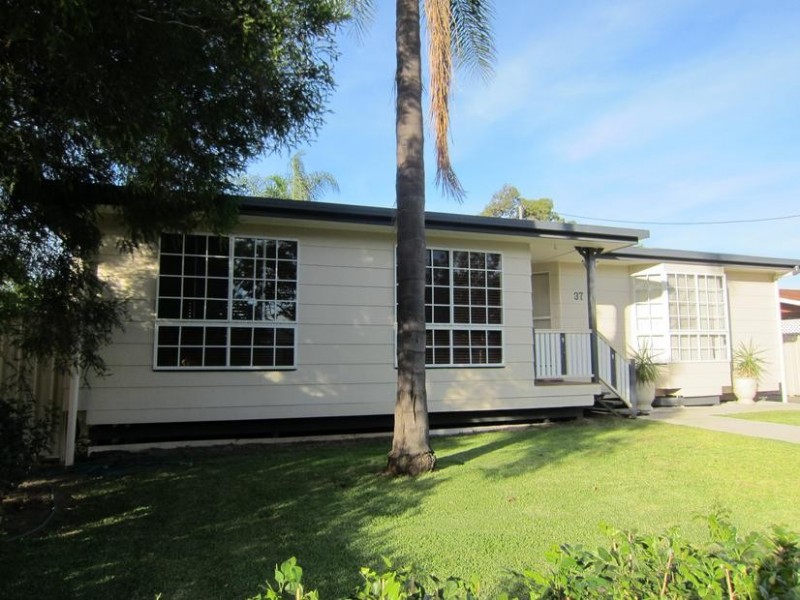 37 Burke Street, Dalby QLD 4405