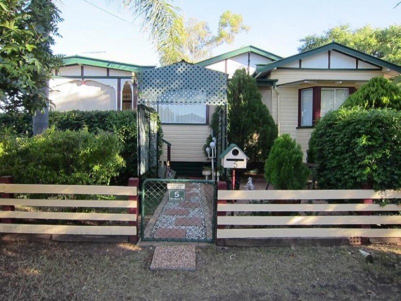 5 Wooburn Street, Dalby QLD 4405