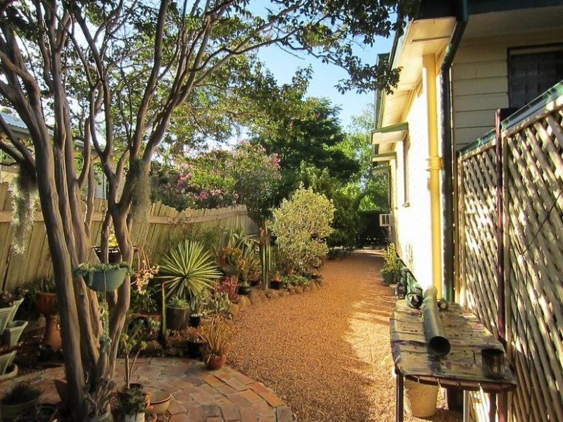 5 Wooburn Street, Dalby QLD 4405