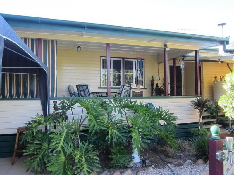 5 Wooburn Street, Dalby QLD 4405