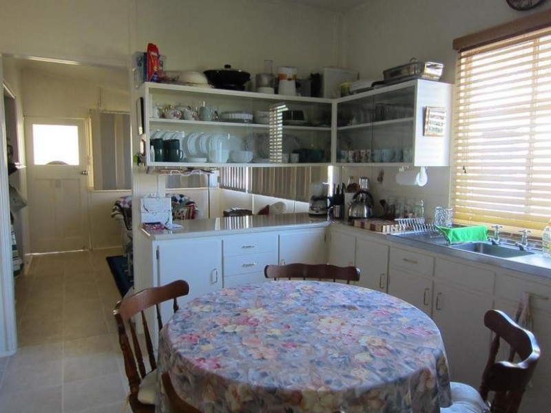 5 Wooburn Street, Dalby QLD 4405