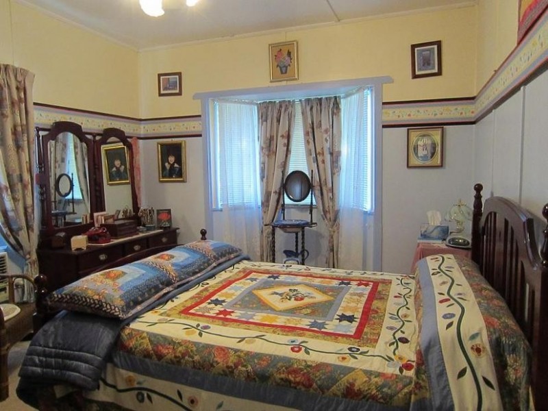5 Wooburn Street, Dalby QLD 4405