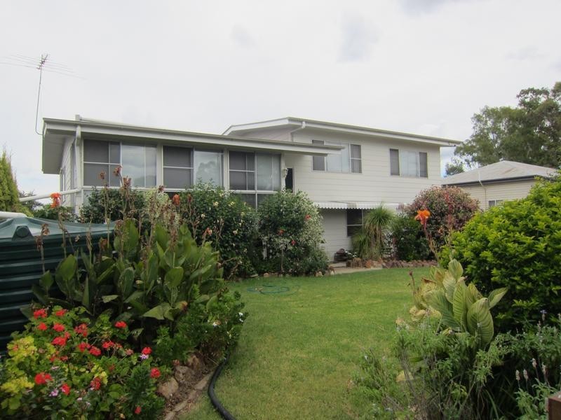 120 Edward Street, Dalby QLD 4405