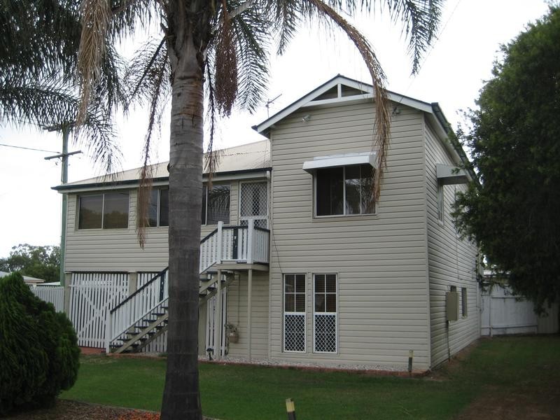 100 Edward Street, Dalby QLD 4405
