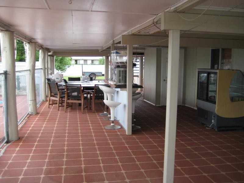 100 Edward Street, Dalby QLD 4405