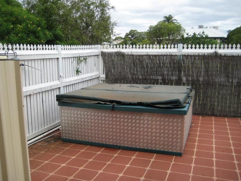 100 Edward Street, Dalby QLD 4405