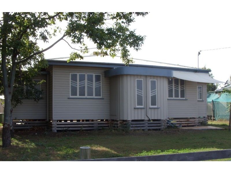 9 Carlow Drive, Dalby QLD 4405