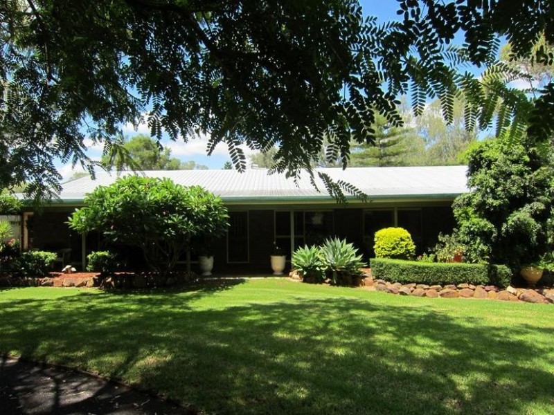 54 Chelldan Avenue, Dalby QLD 4405