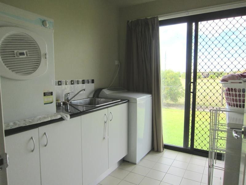 52 Southern Cross Drive, Dalby QLD 4405