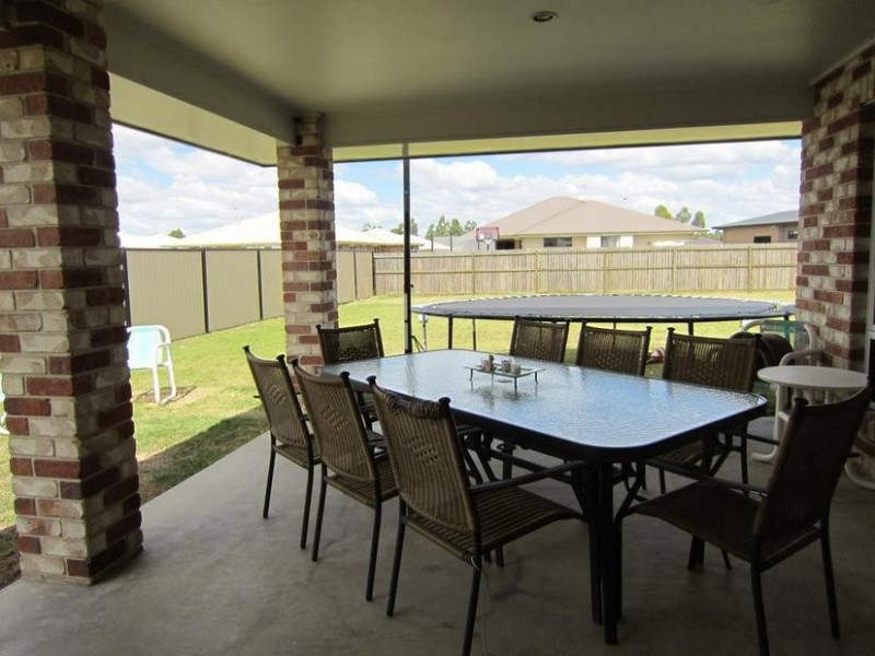 54 Diggers Drive, Dalby QLD 4405