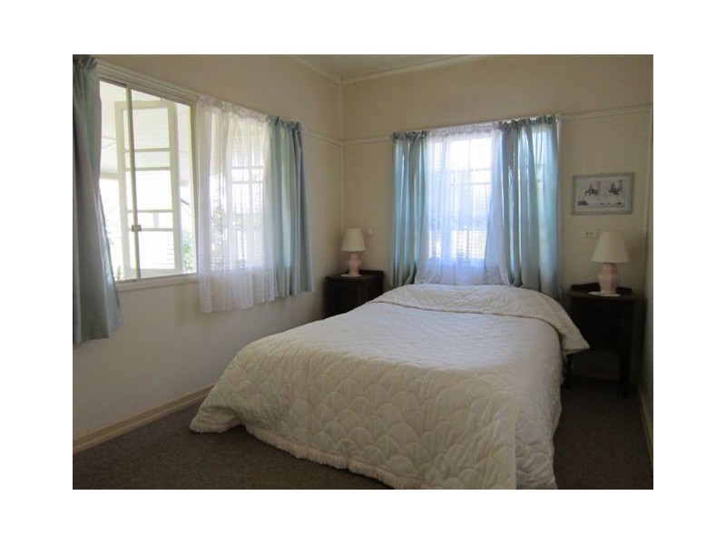 85 High Street, Jandowae QLD 4410