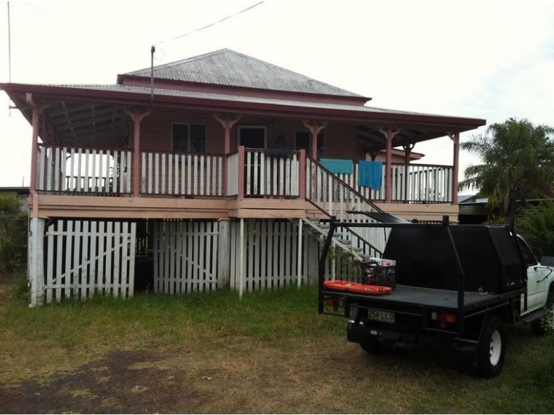 11 Lloyd Street, Dalby QLD 4405