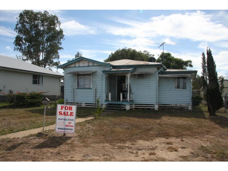 1 Blaxland Road, Dalby QLD 4405