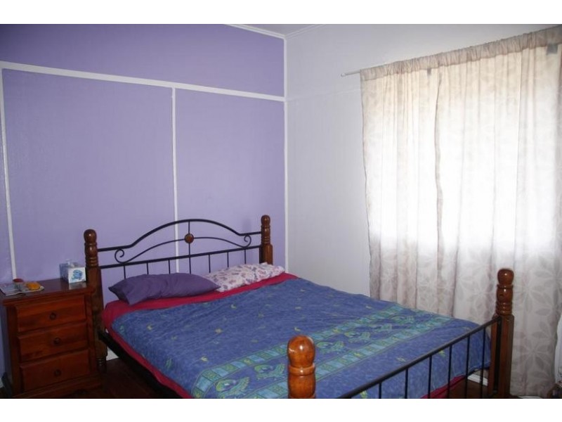 1 Blaxland Road, Dalby QLD 4405