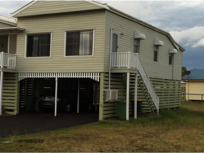 2/43A Bagot Street, Dalby QLD 4405