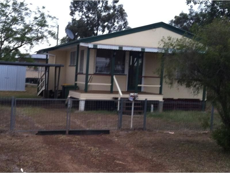 152 Edward Street, Dalby QLD 4405