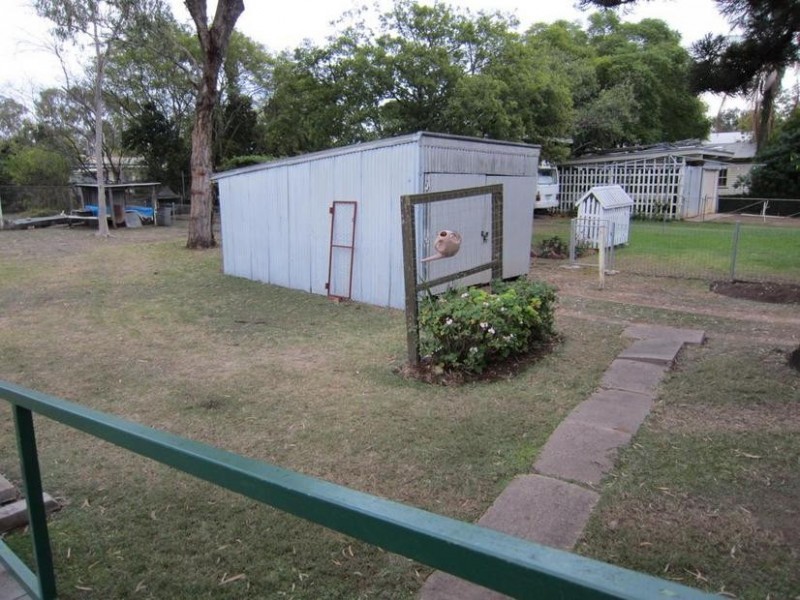 74 Drayton Street, Dalby QLD 4405