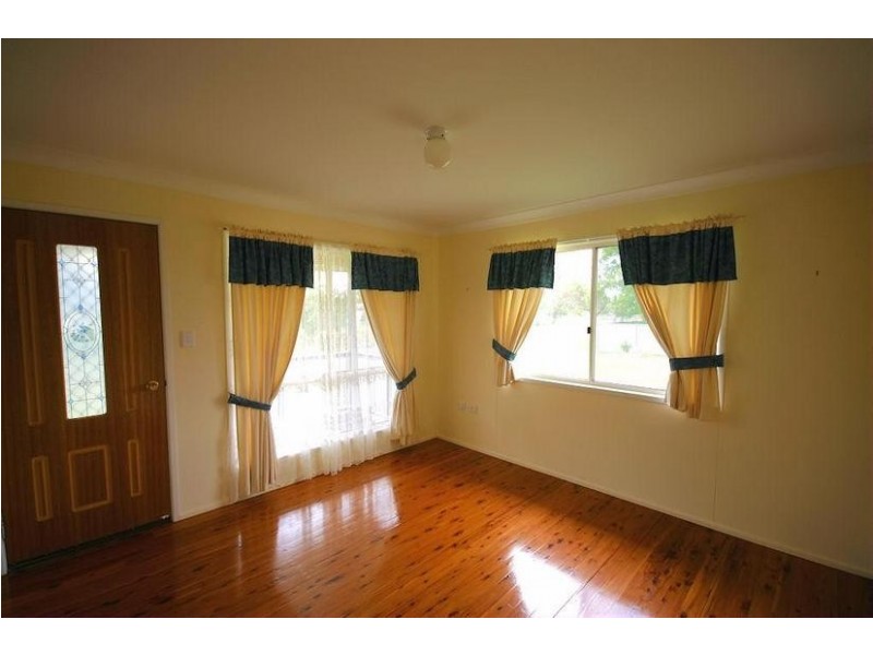 12 Reid Street, Dalby QLD 4405