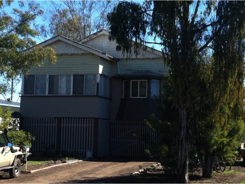 170 Condamine Street, Dalby QLD 4405