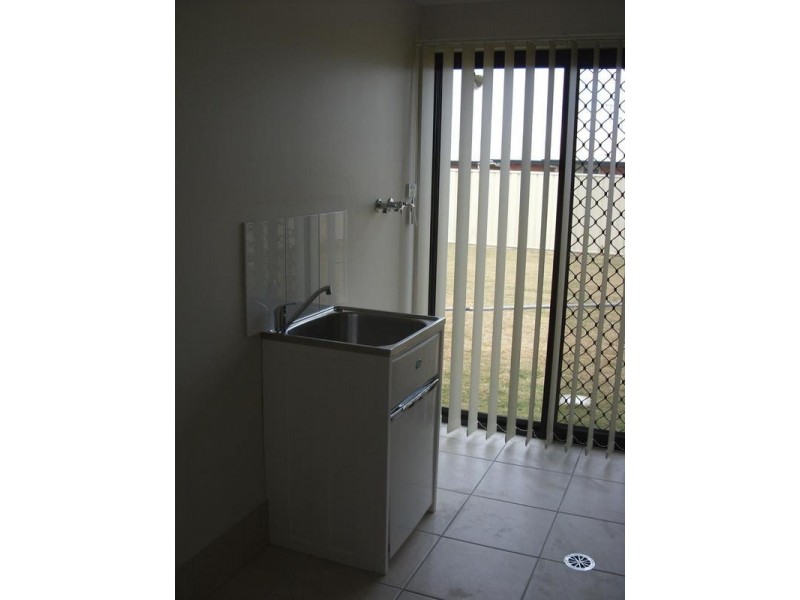 4 Keys Place, Dalby QLD 4405