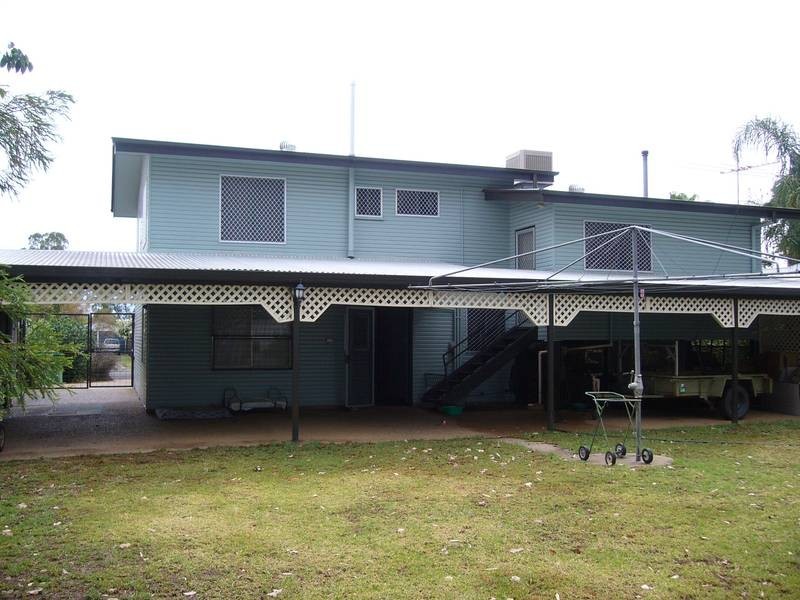 13 Bessie St, Dalby QLD 4405