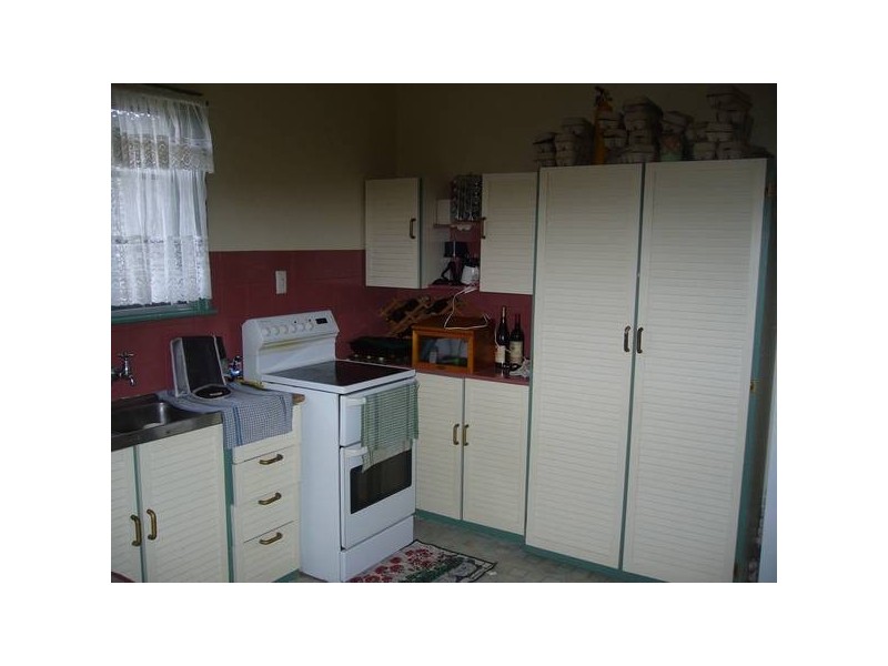 6 Nearhos, Dalby QLD 4405
