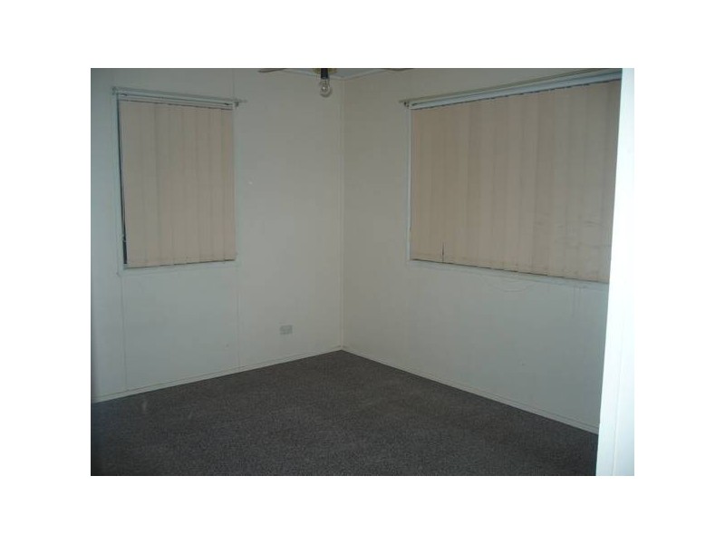 10 Leichhardt Ave, Dalby QLD 4405