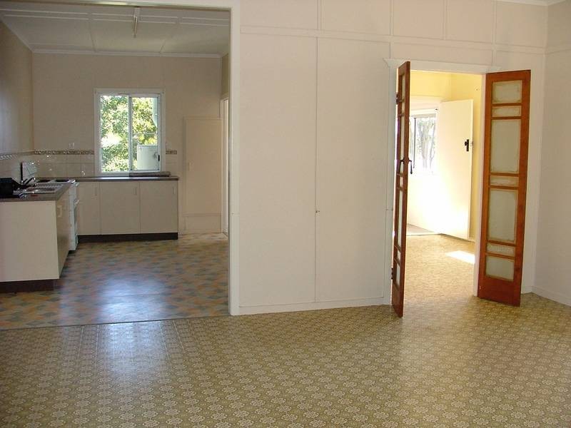 32 Arthur St, Dalby QLD 4405