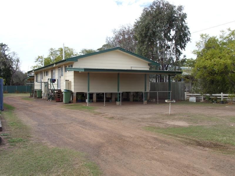 1 & 2/47 Wood Street, Dalby QLD 4405