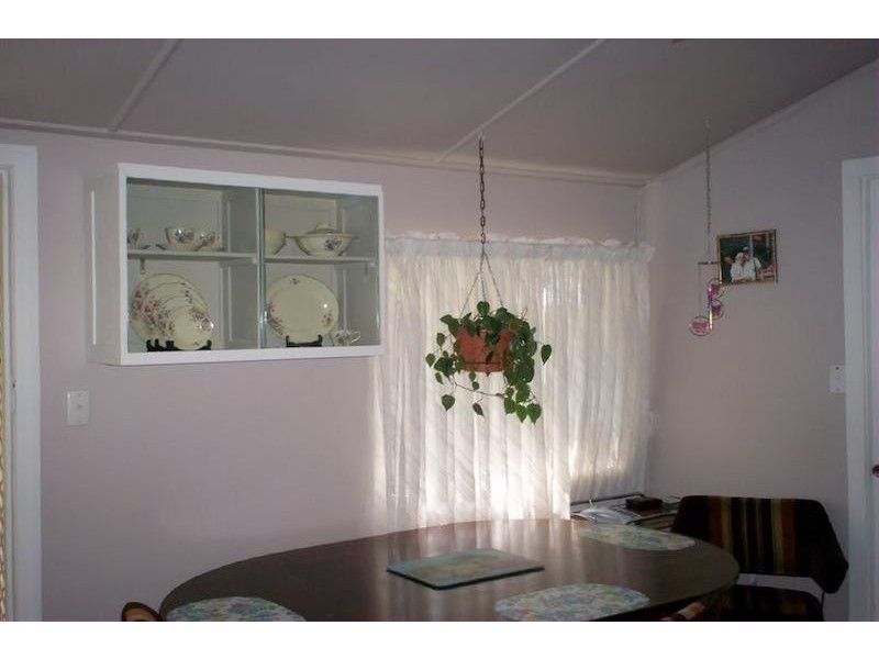 1 McKay Street, Warra QLD 4411