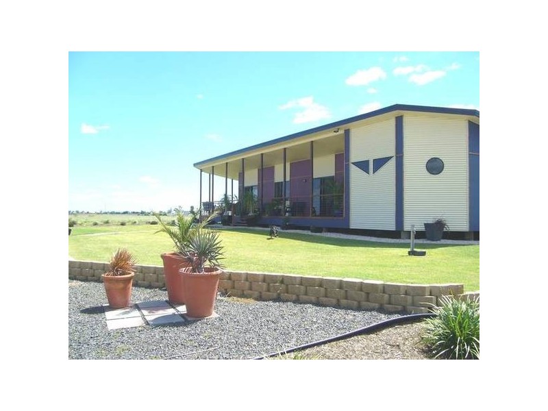 56 Hedge Rd, Dalby QLD 4405