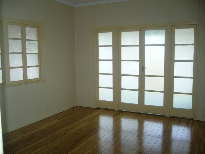 10 Jack St, Dalby QLD 4405