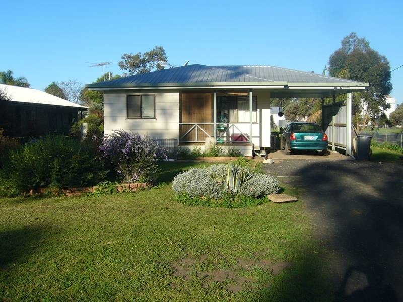 Lot 410, 10 Messenger St, Kaimkillenbun QLD 4406