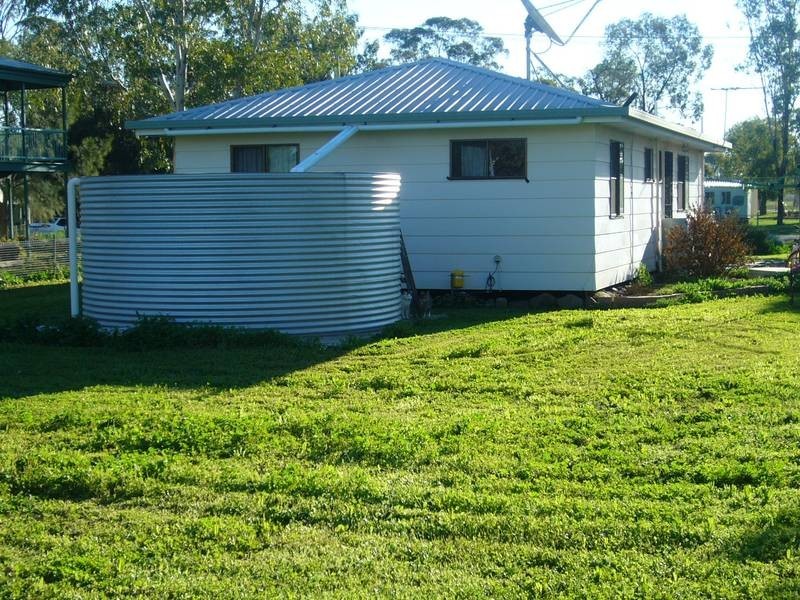 Lot 410, 10 Messenger St, Kaimkillenbun QLD 4406