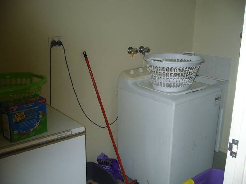 Lot 410, 10 Messenger St, Kaimkillenbun QLD 4406