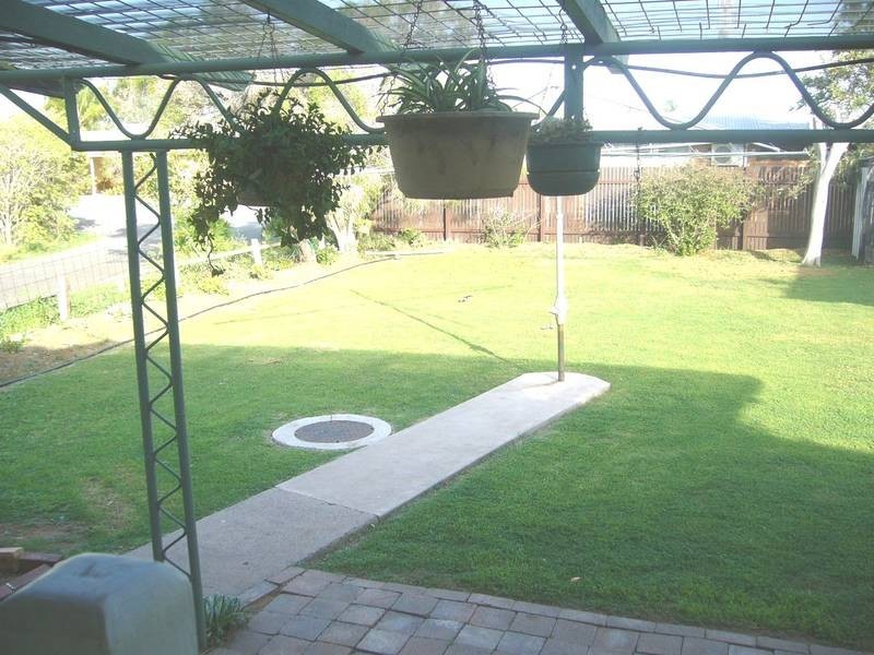 67 Pratten St, Dalby QLD 4405