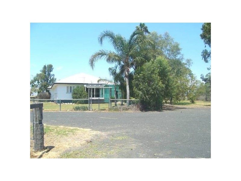 42 Mahon Street, Dalby QLD 4405
