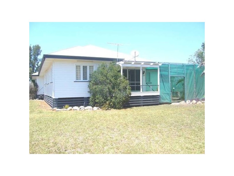42 Mahon Street, Dalby QLD 4405