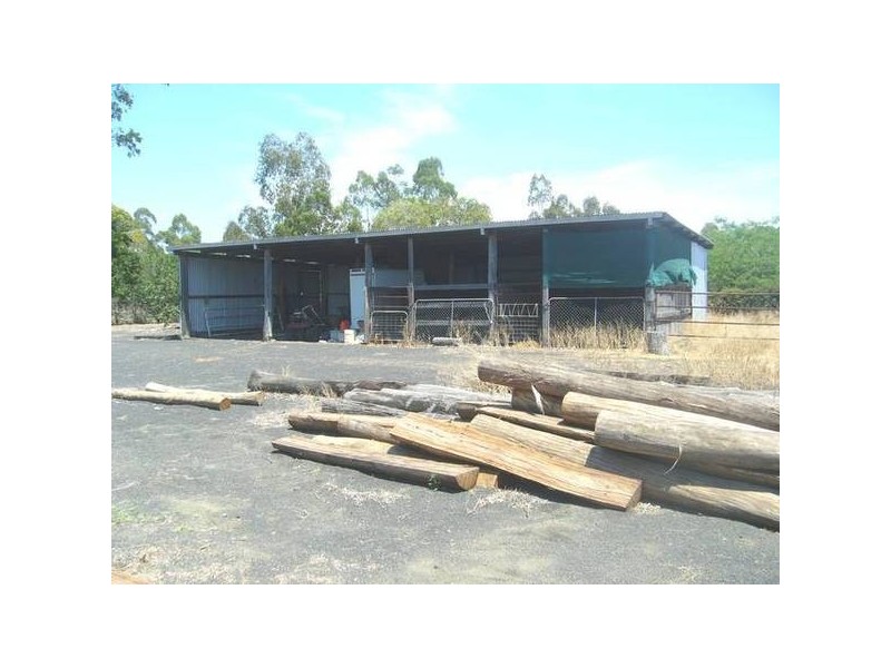 42 Mahon Street, Dalby QLD 4405