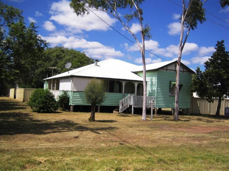 62 Dalby Street, Jandowae QLD 4410