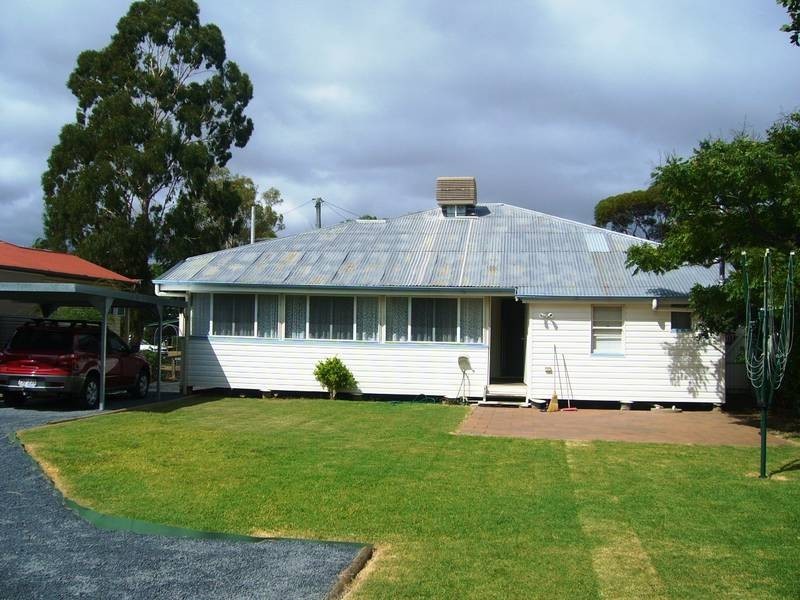 5 Connelly Street, Dalby QLD 4405