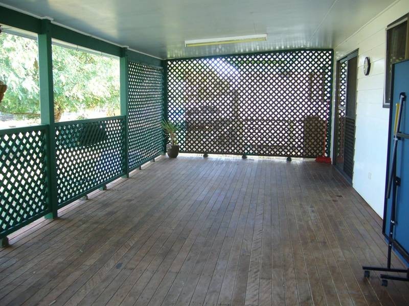 11 Nearhos Street, Dalby QLD 4405