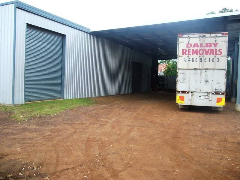 37 Skelton Street, Dalby QLD 4405
