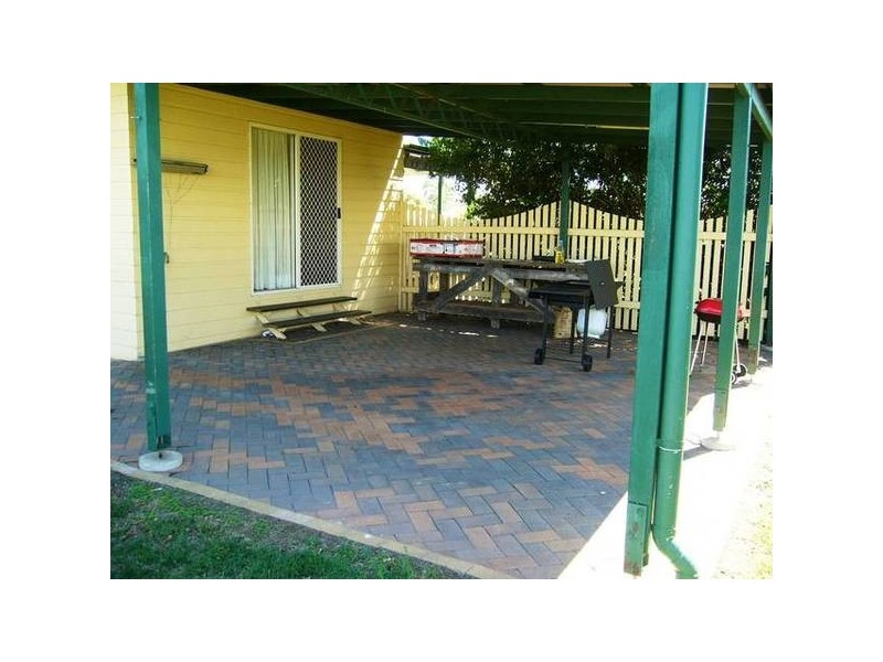 6 Agnes Street, Dalby QLD 4405