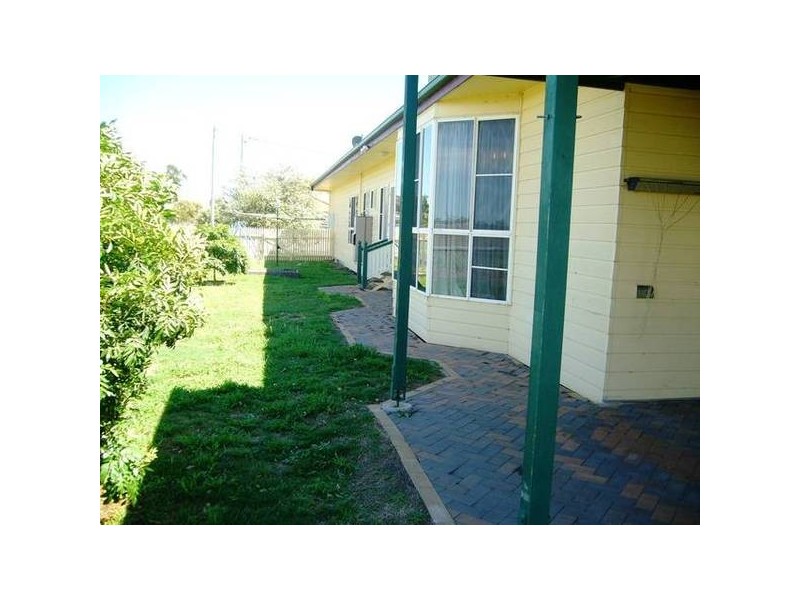 6 Agnes Street, Dalby QLD 4405