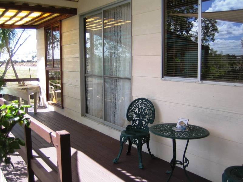 2 Porter Street, Tara QLD 4421