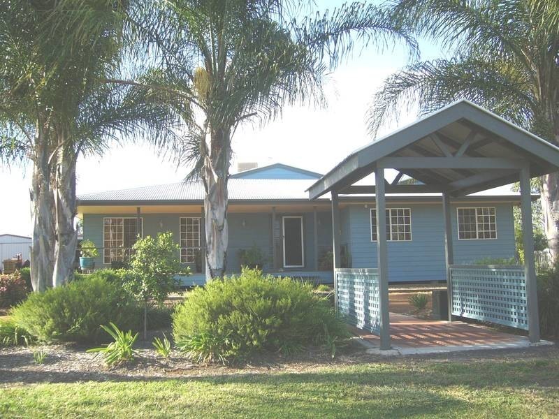 10 Cypress, Dalby QLD 4405